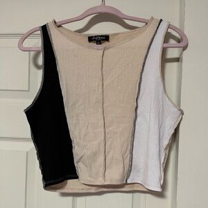 Tri-Tone Crop Tank Top 🖤🤍 XL